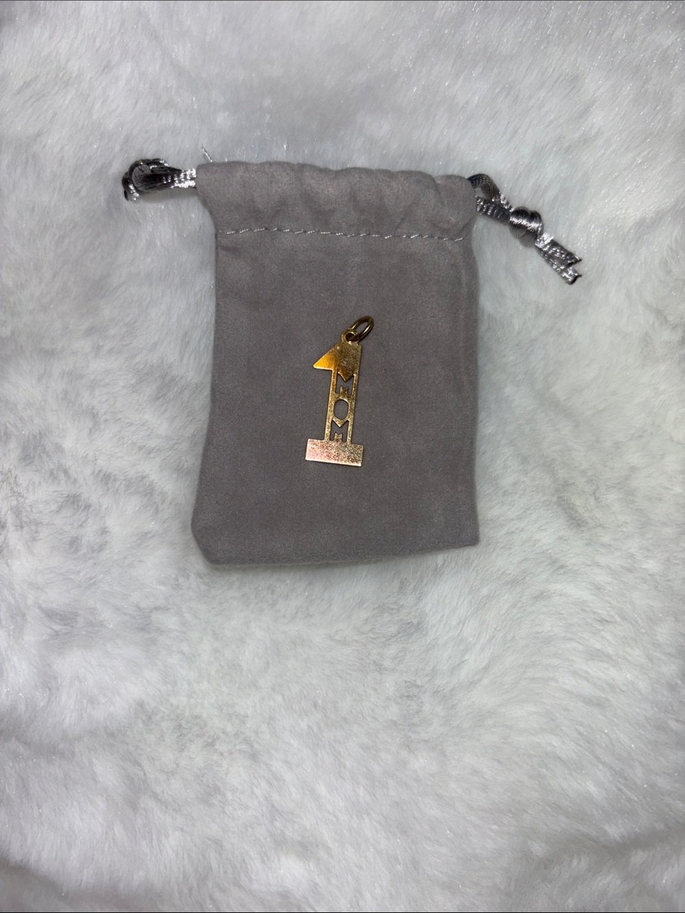 Gold Tone "#1 Mom" Pendant Charm - Women Accessories